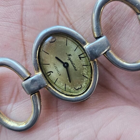 Vintage Majestime Wristwatch Manual Winding 17 Jewels Gold Tone Analog Watch - Picture 4 of 12
